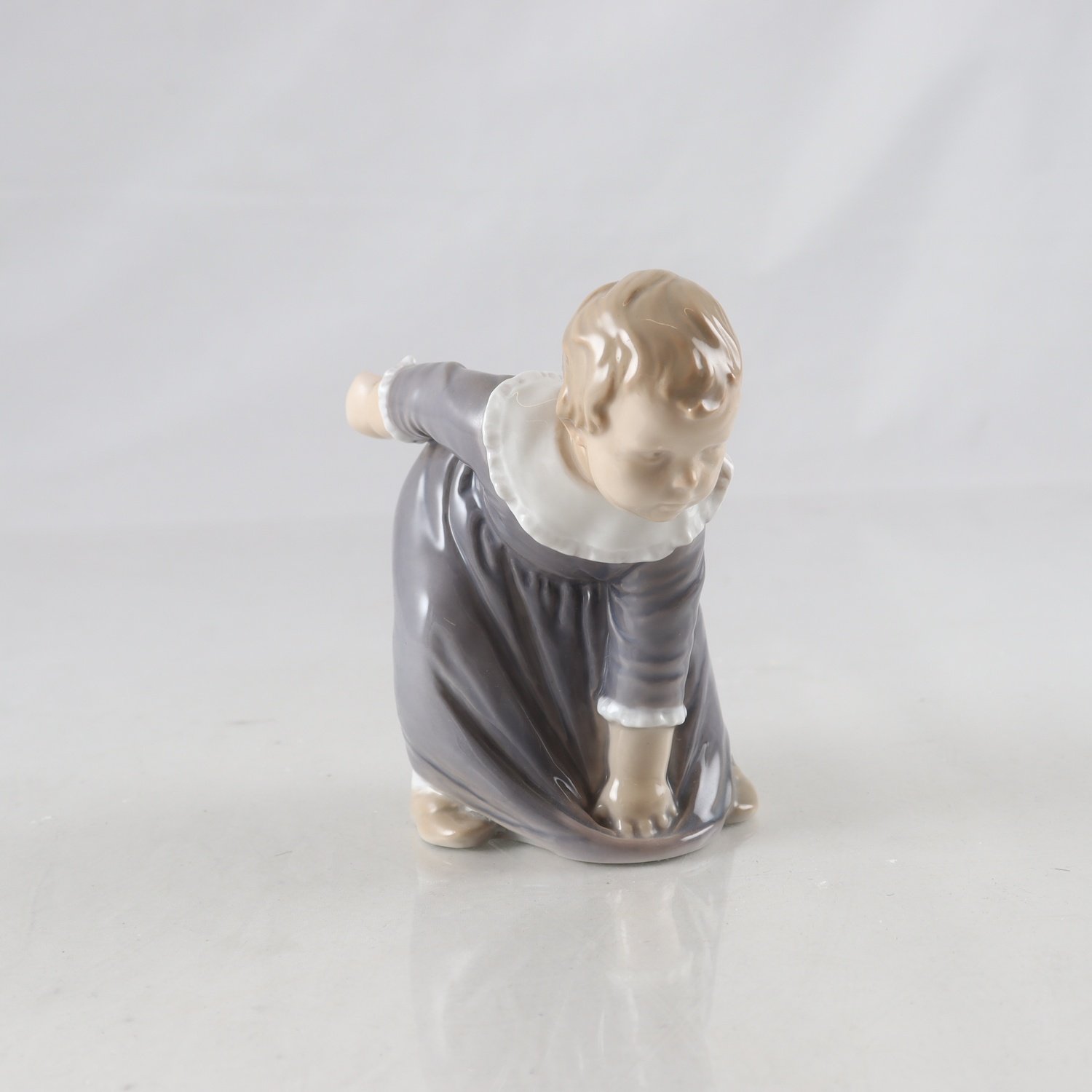 Figurin, barn, Bing & Gröndahl