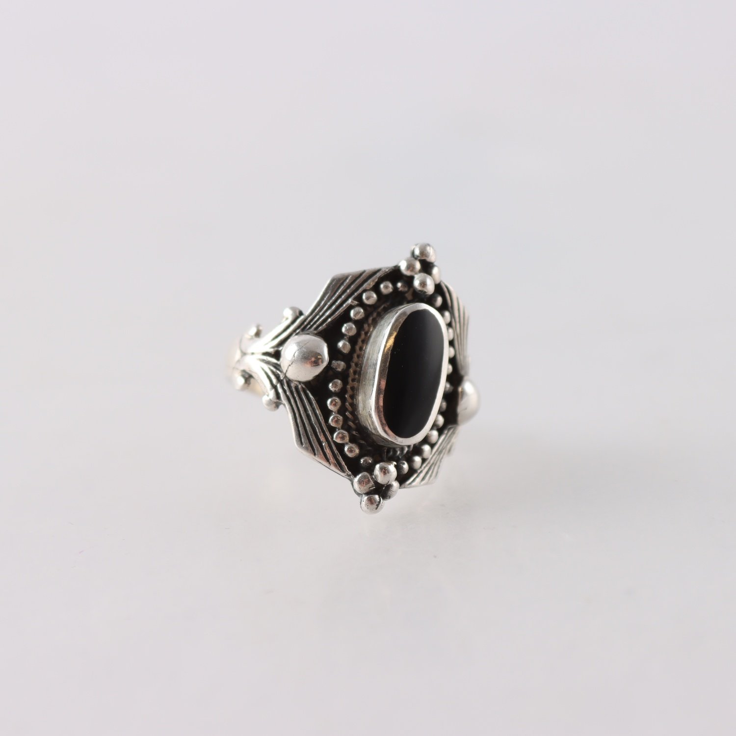 Ring, silver 925, onyx, vintage, brv: 4.6 g