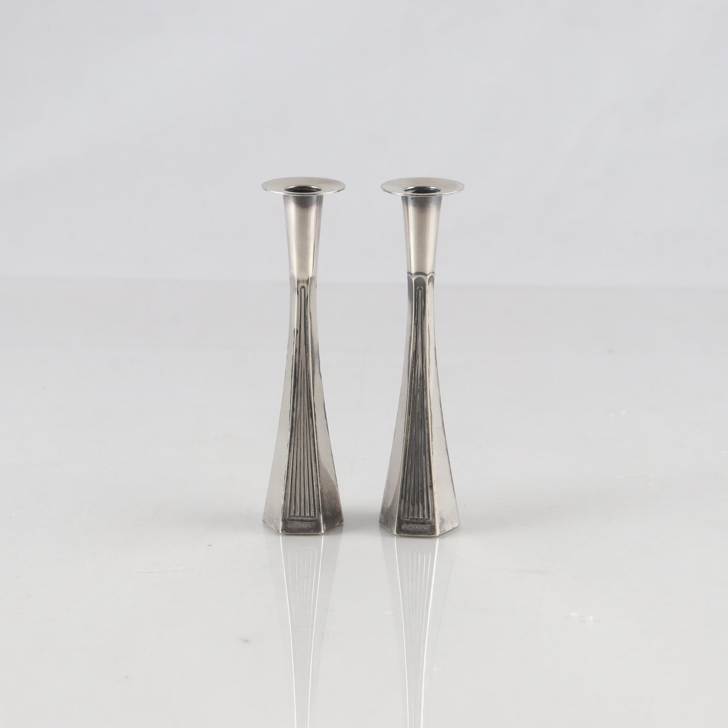 Paret ljusstakar, nysilver, Karl Einar Nilsson