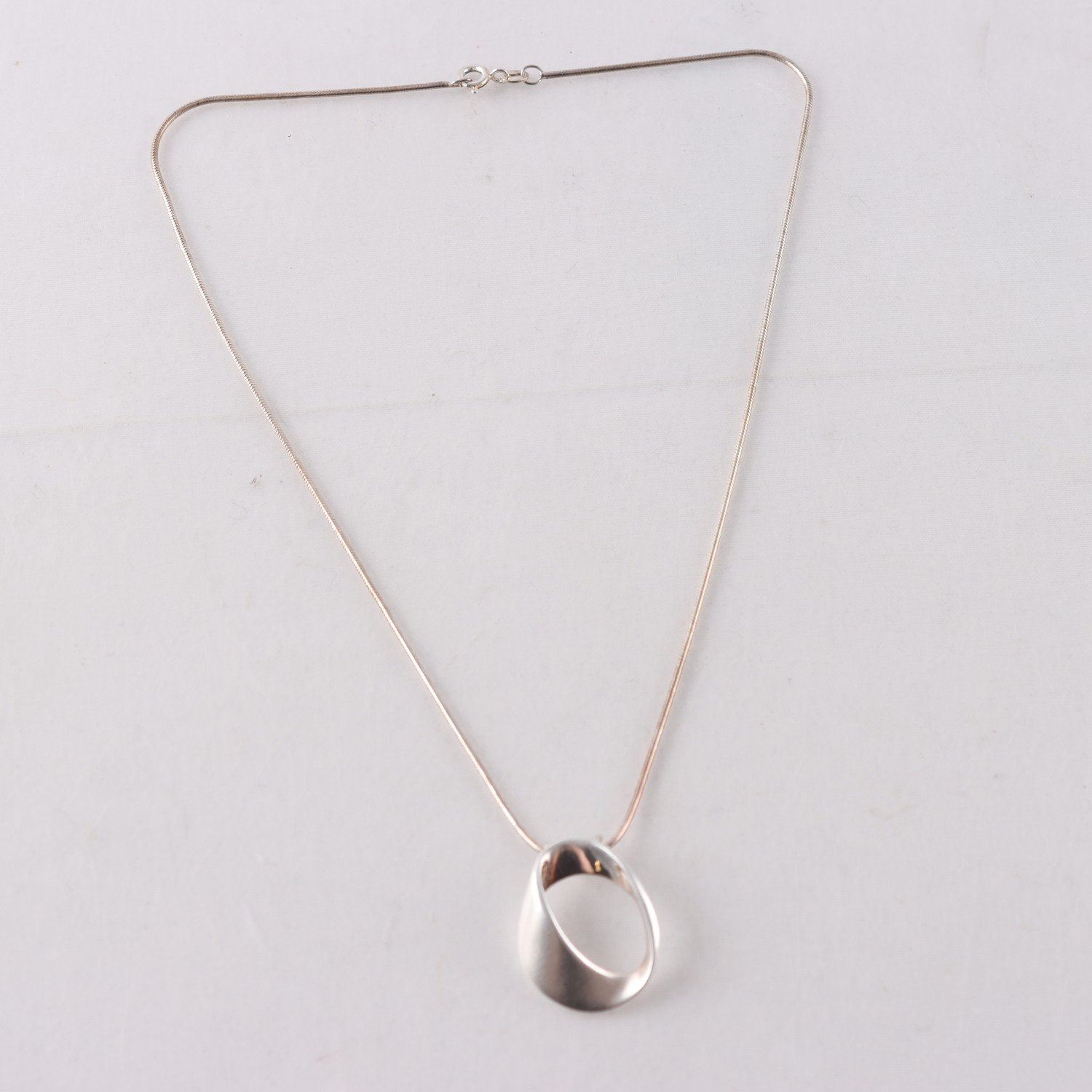 Halsband, hänge, silver 925, vikt: 9.2 g