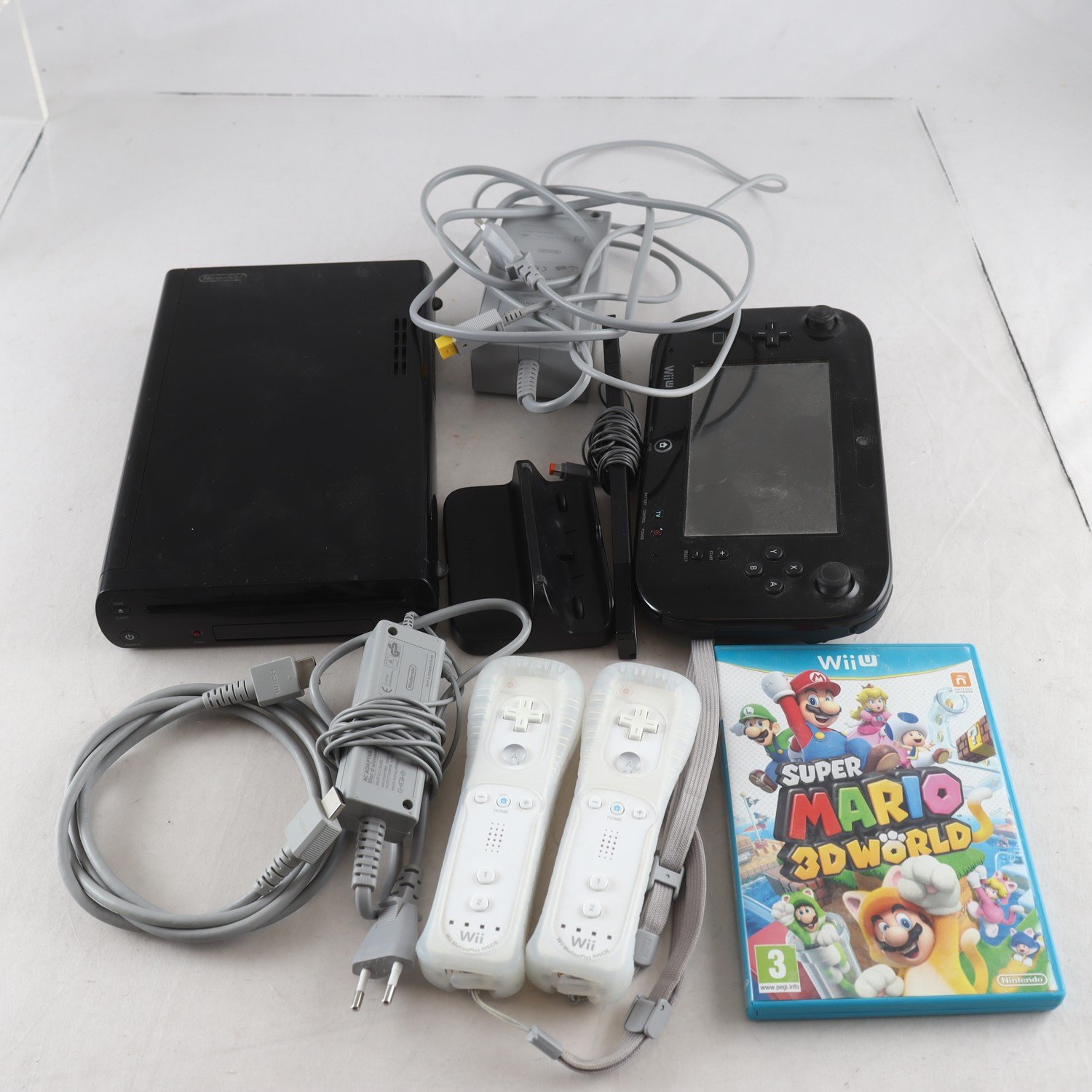 Nintendo Wii-U. Samfraktas ej.