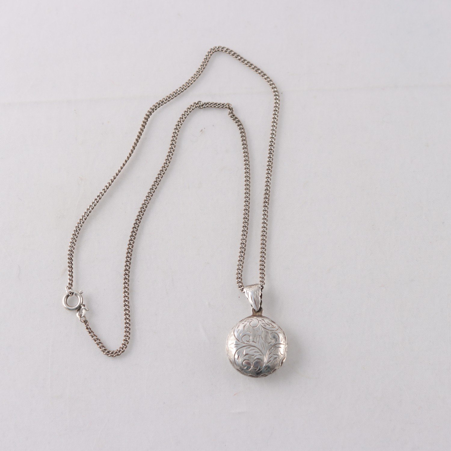 Halsband, silver 925, medaljong, vintage, vikt: 10.3 g