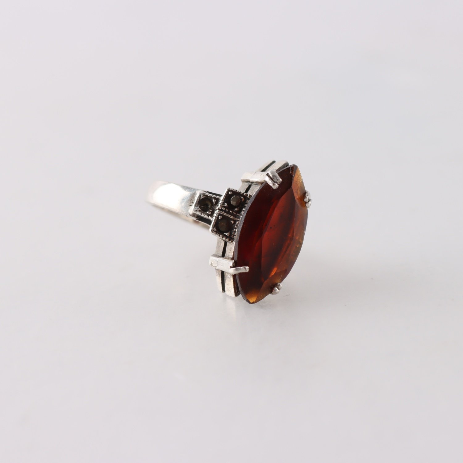 Ring, silver 925, rödbrun sten, markasiter, brv: 6.7 g