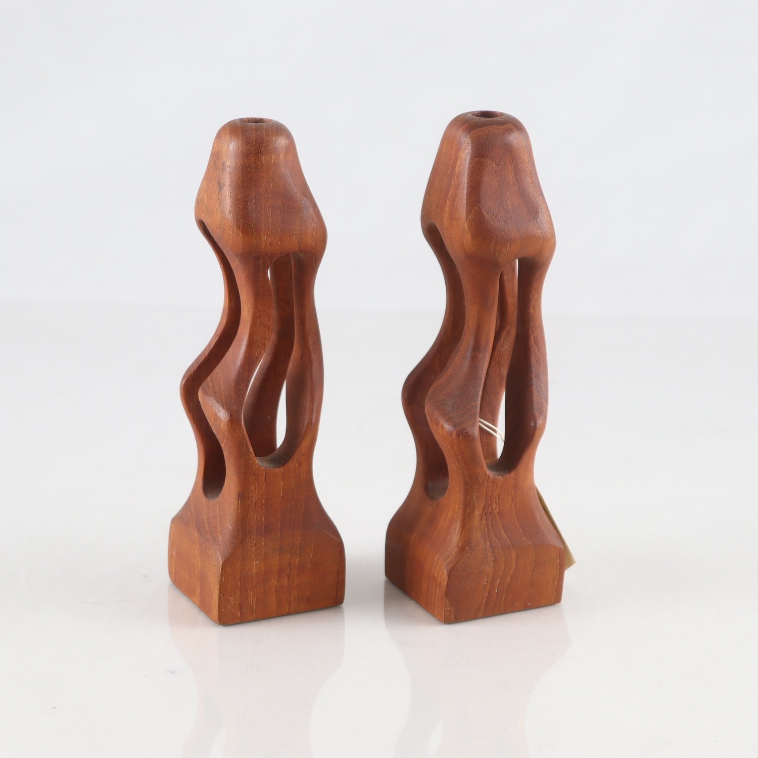 Paret ljusstakar, teak, Ernst Henriksen, Danmark, sign.