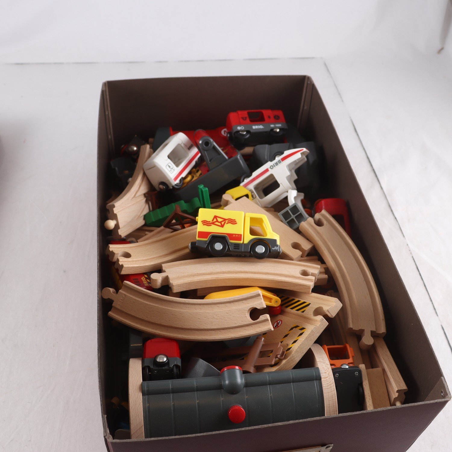 Tågset, Brio. Samfraktas ej.