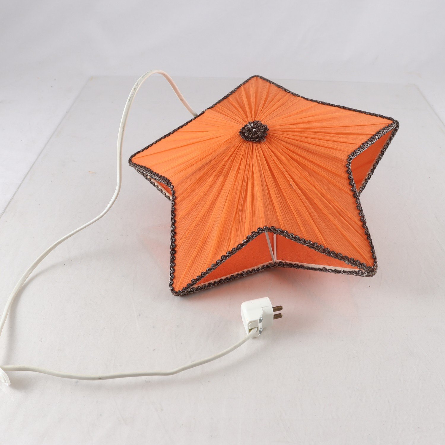 Adventsstjärna, Julstjärna, rödorange tyg.