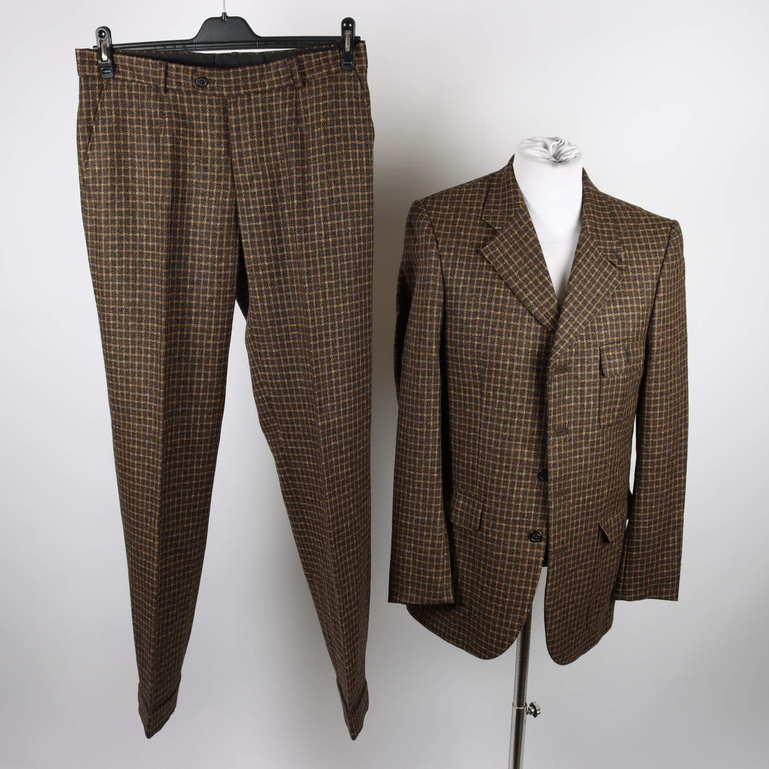 Kostym+väst, Herr von Eden, Harris Tweed, kavaj+väst stl. 94 (48), byxor stl. 50