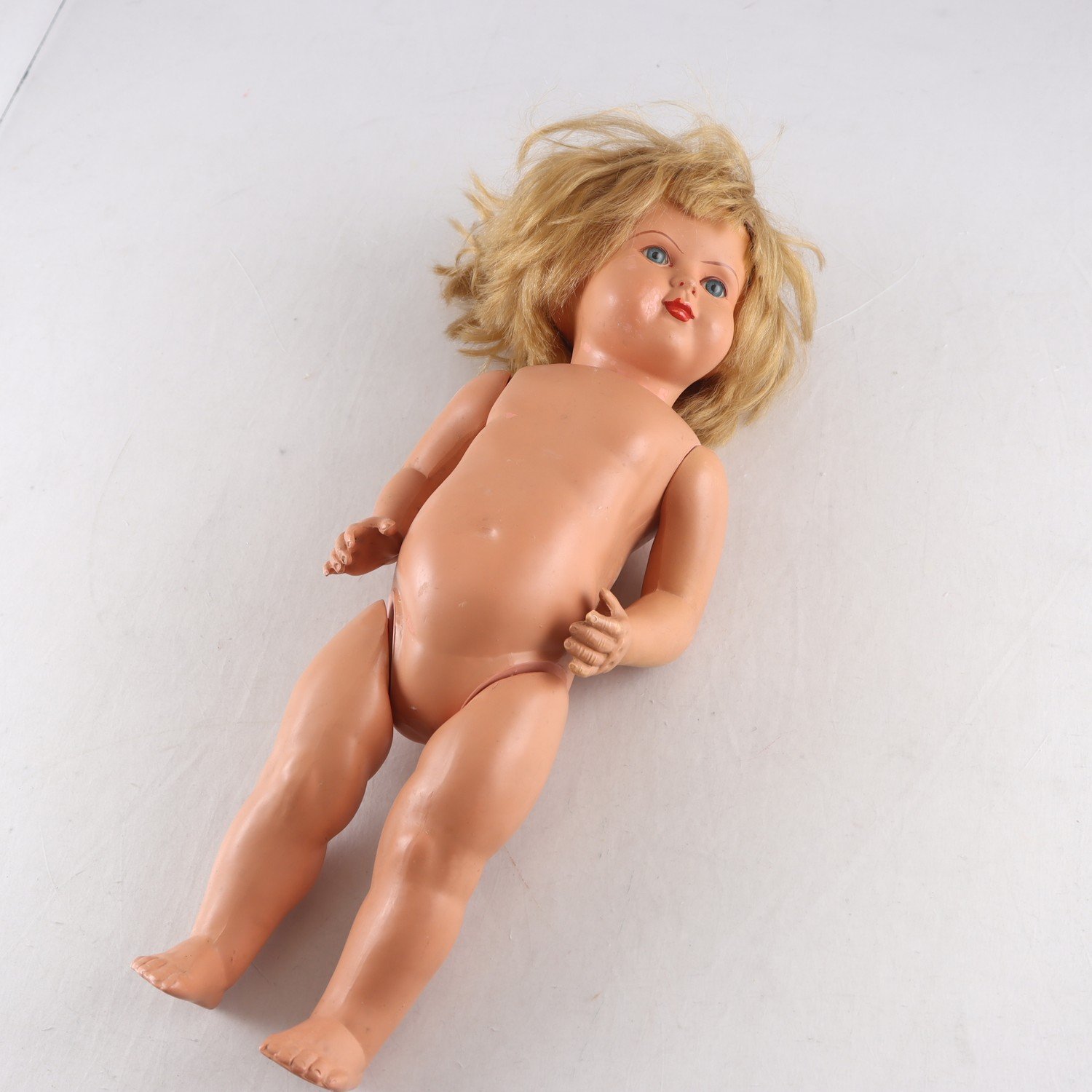 Docka, Sköldpaddsdocka, 50 talet. Samfraktas ej.