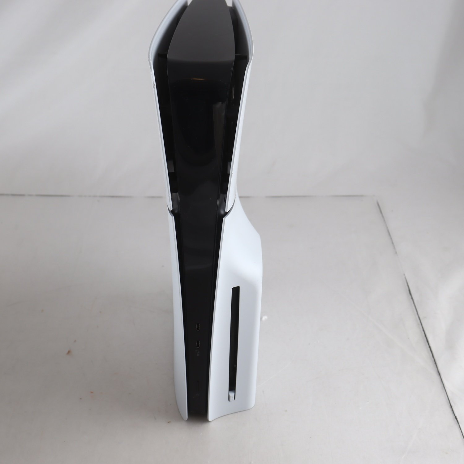 Playstation 5, endast basenhet. Samfraktas ej.