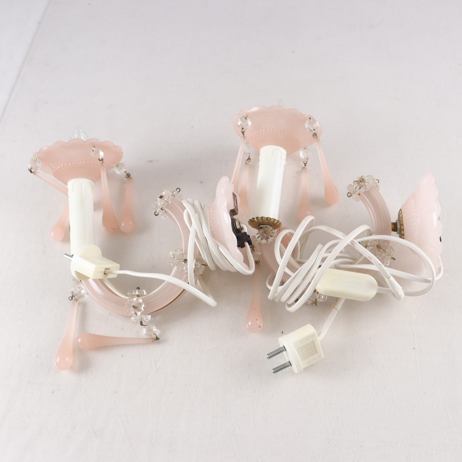 Paret Lampetter, Muranoglas, rosa. Samfraktas ej