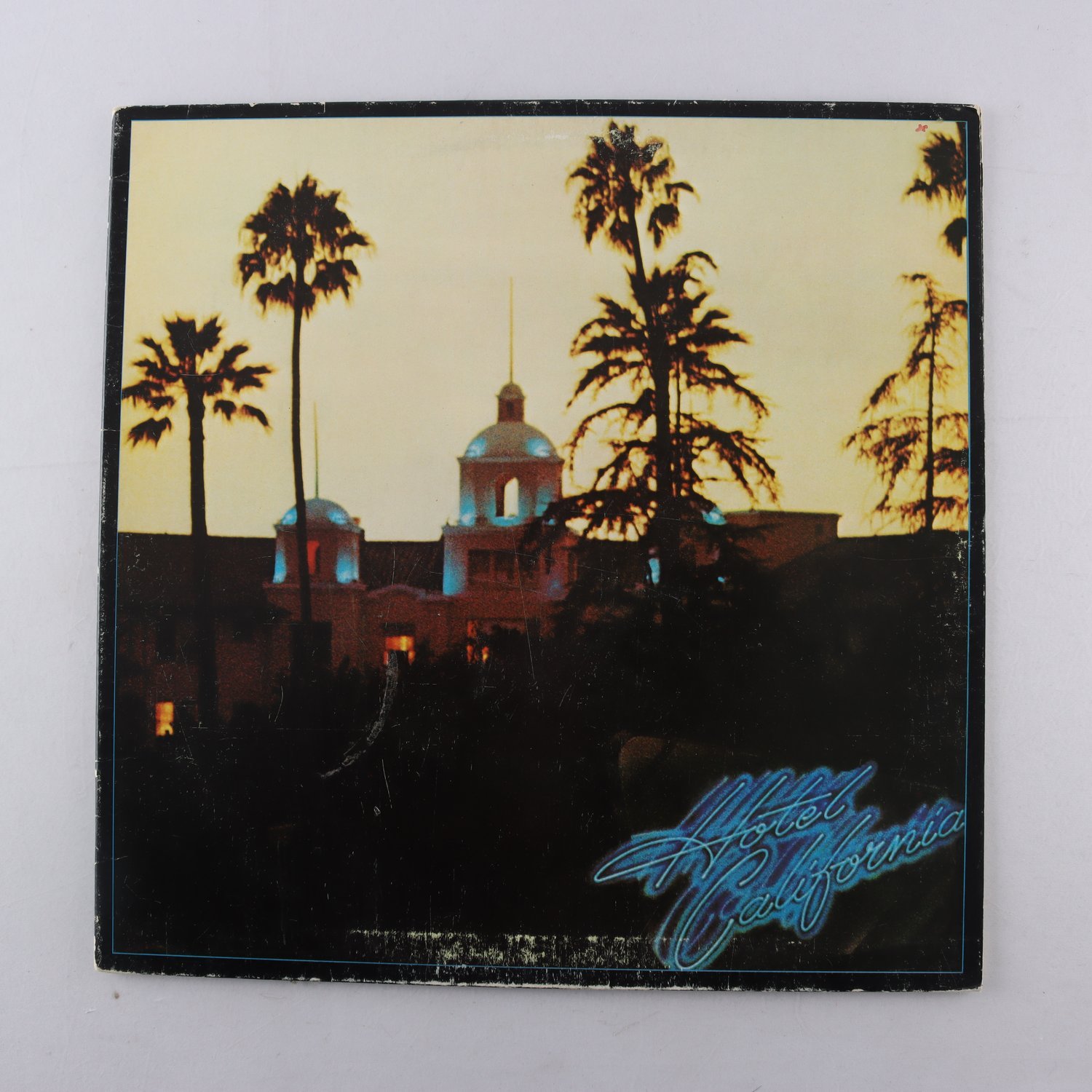 LP Eagles, Hotel California