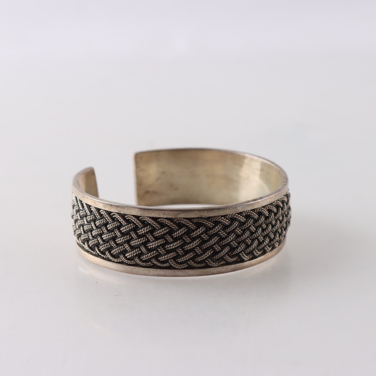 Armband, cuff, silver, flätat, brv: 41.7 g