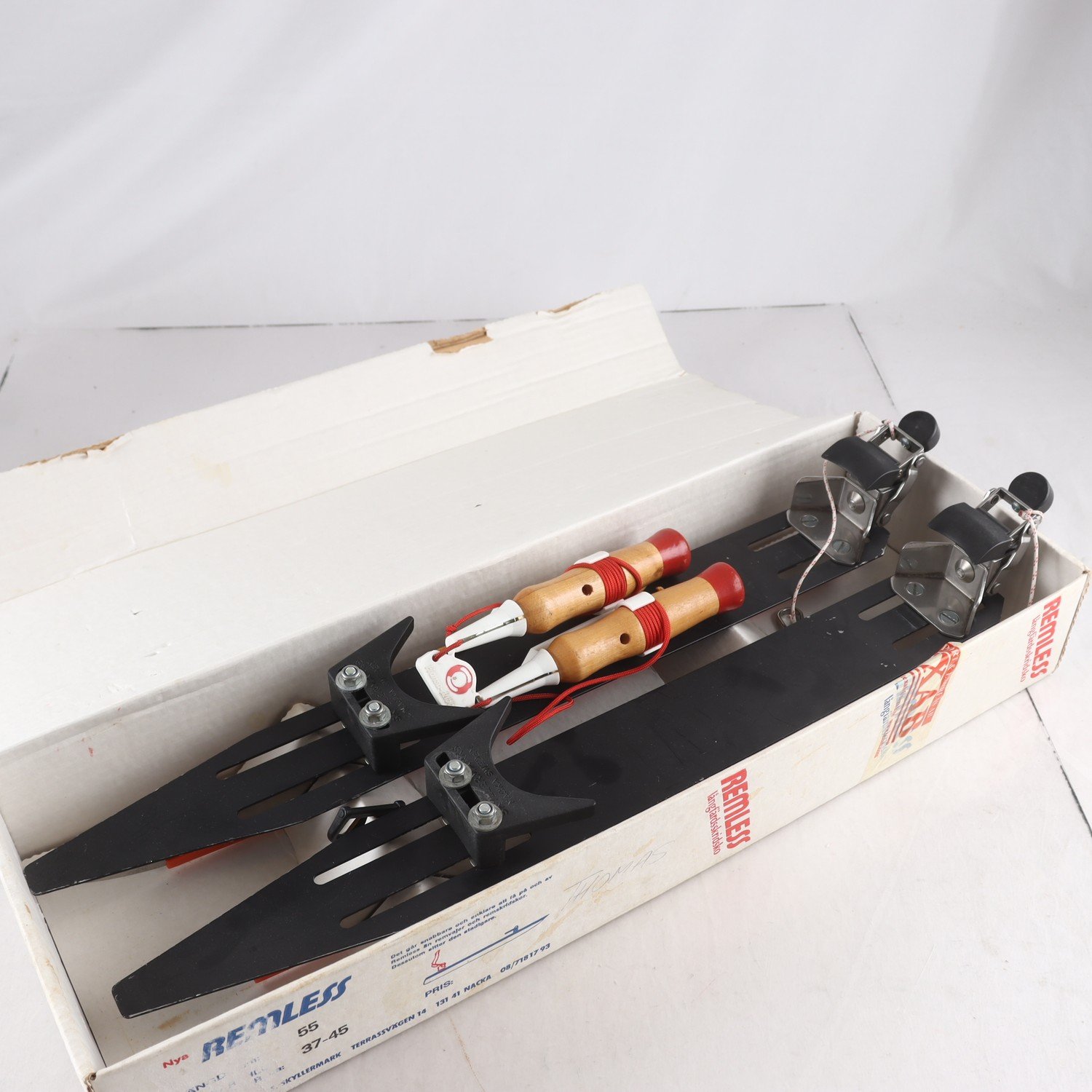 Långfärdsskridskor, Remless. Samfraktas ej.