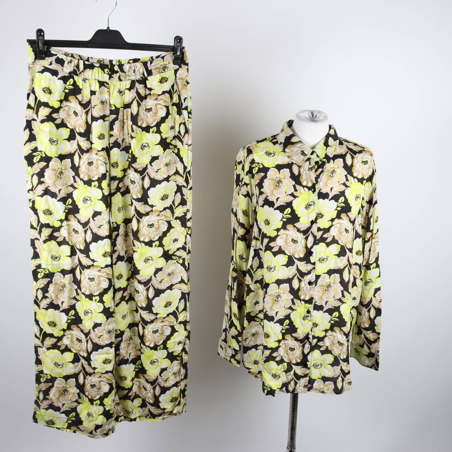 Blus+byxor, Indiska, limegrön, beige, stl. M