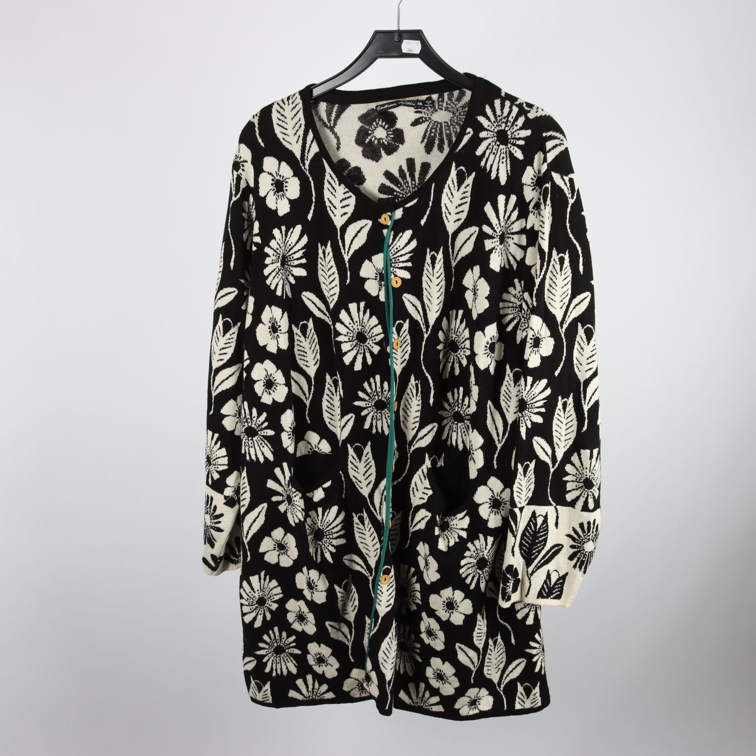 Stickad kofta, Gudrun Sjödèn, svart, vit, mönstrad, stl. XXL