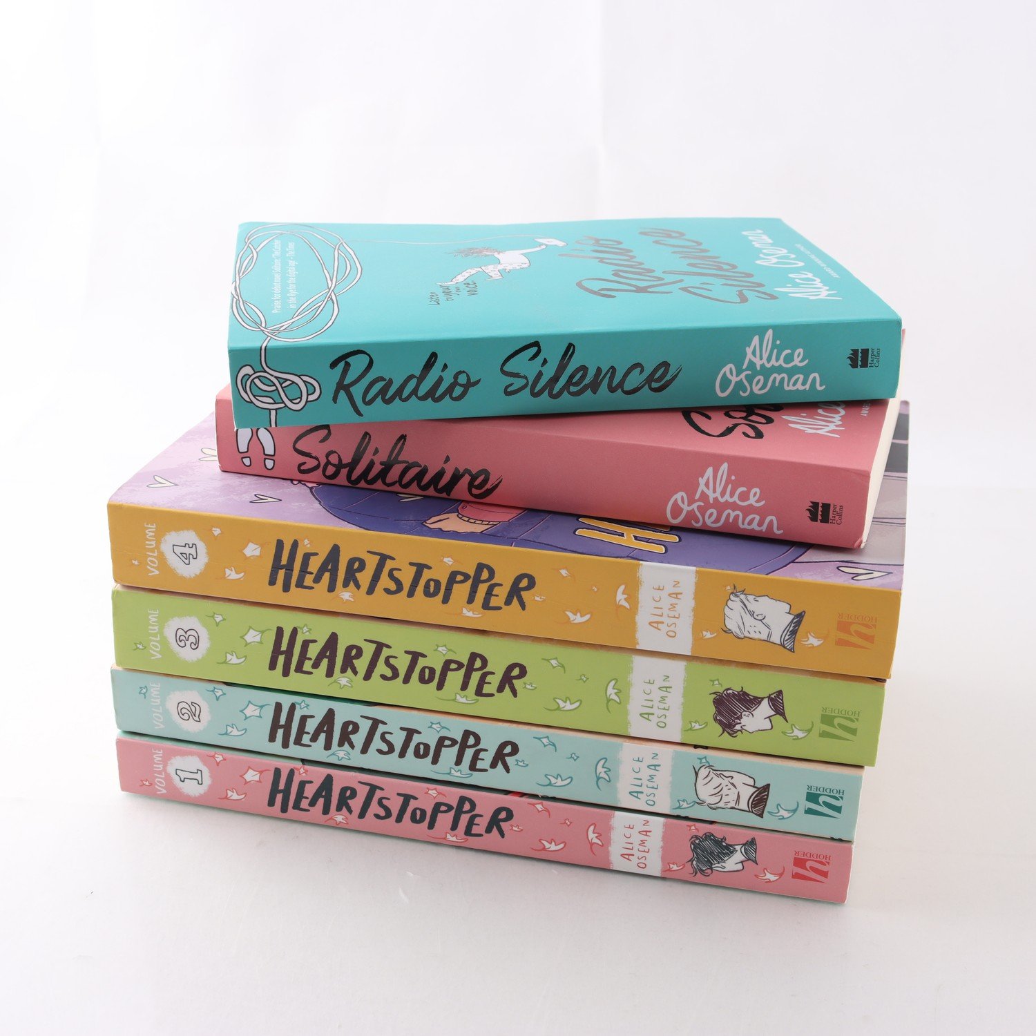 Alice Oseman, Heartstopper vol. 1-4 + Radio Silence & Solitaire