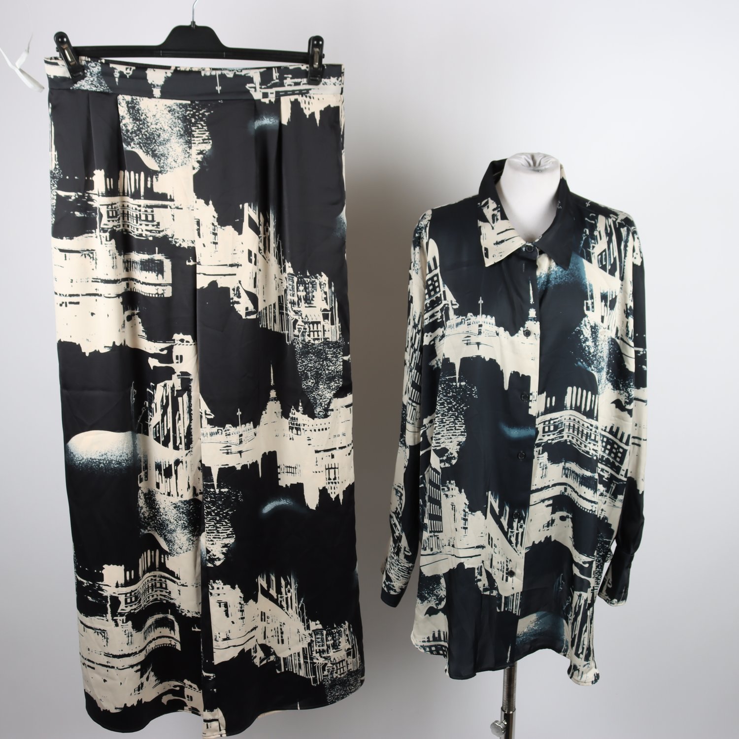 Blus+byxor, H&M, svart, vit, stl. 46, XL