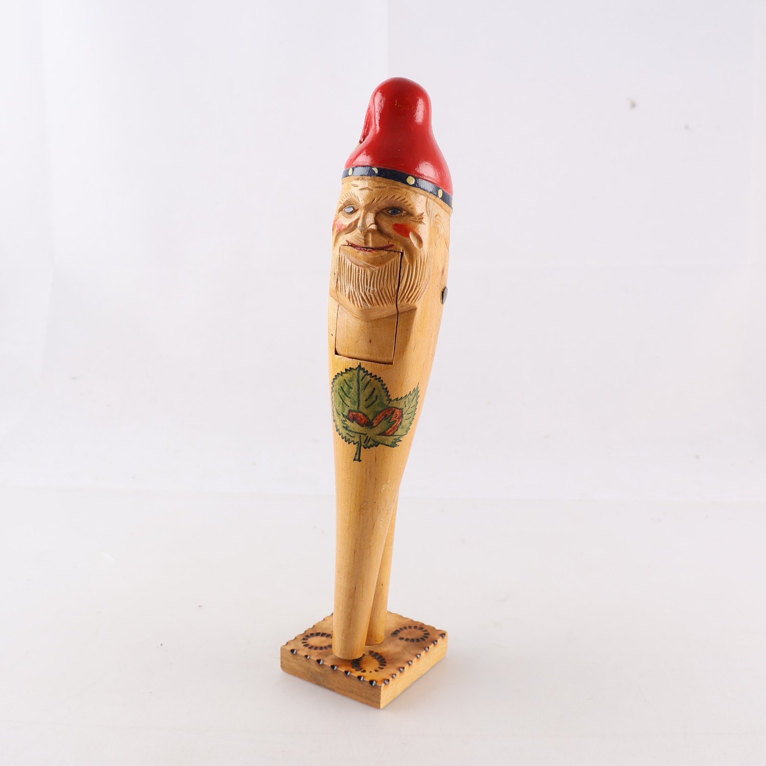 Nötknäckare, Tomte, trä, 1900-tal