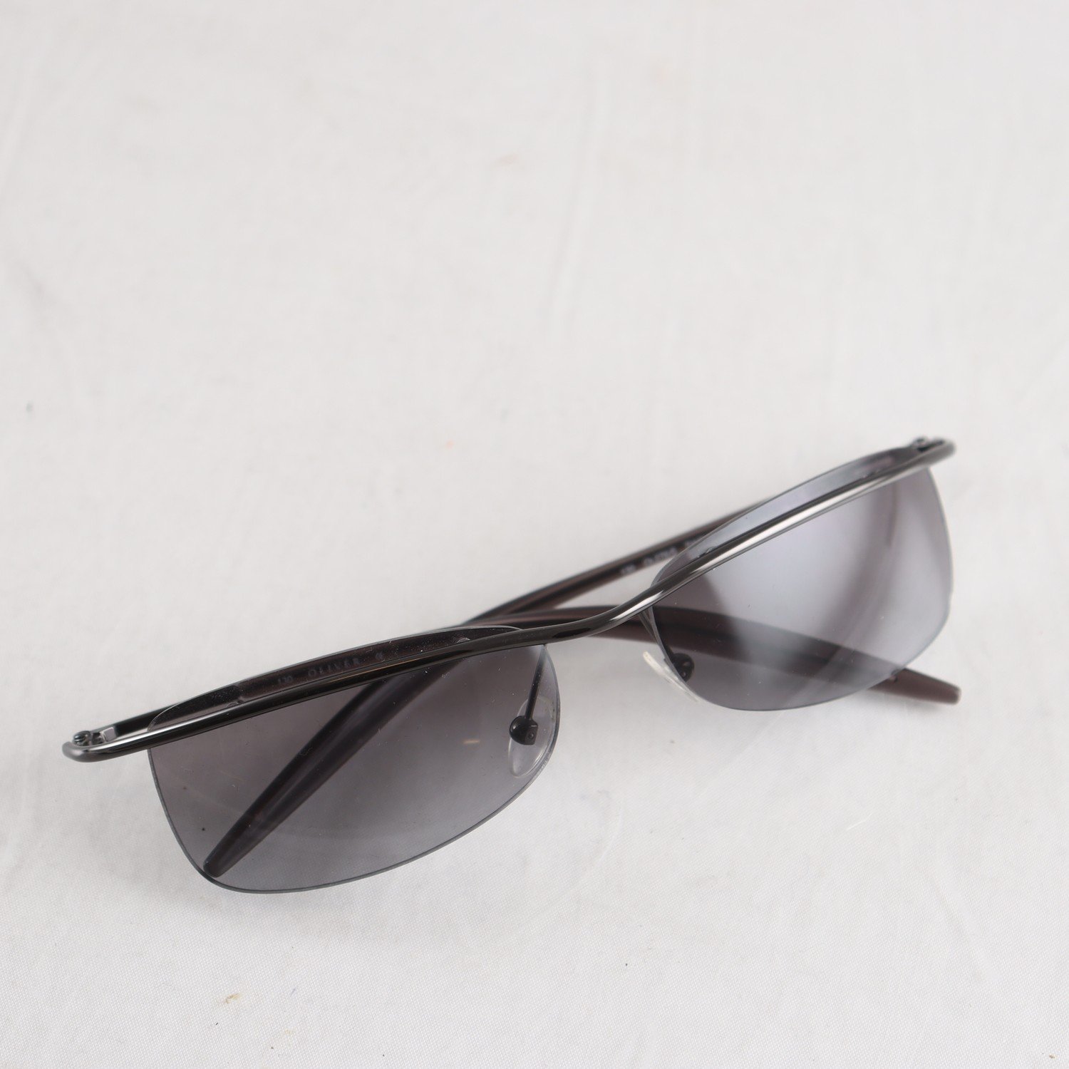 Solglasögon, Oliver