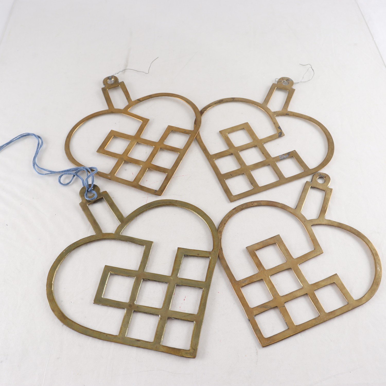 Hängen, mässing, Firma Svenskt Tenn, 4 st