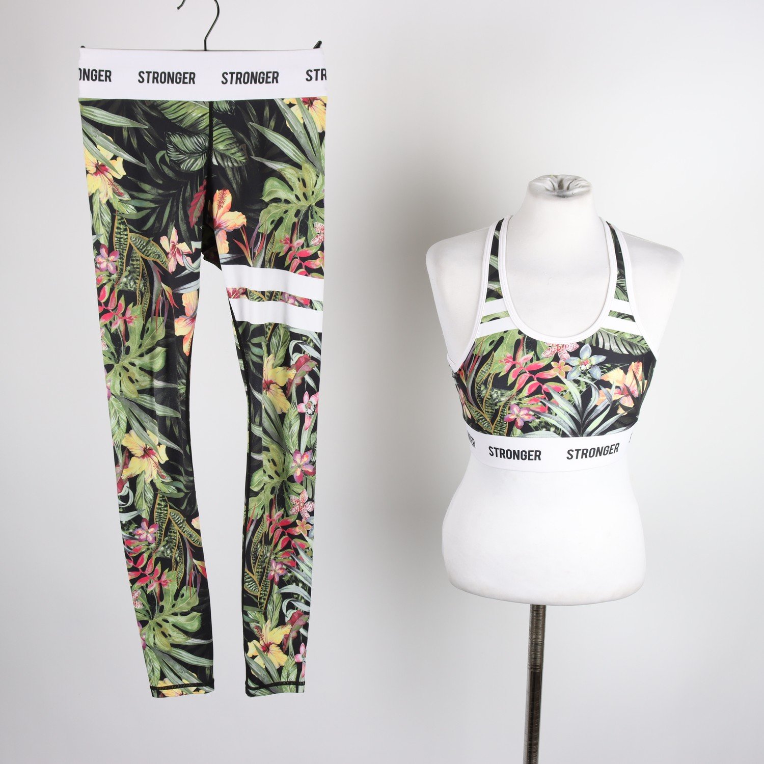 Träningskläder, Stronger, blommig, svart, stl. XS