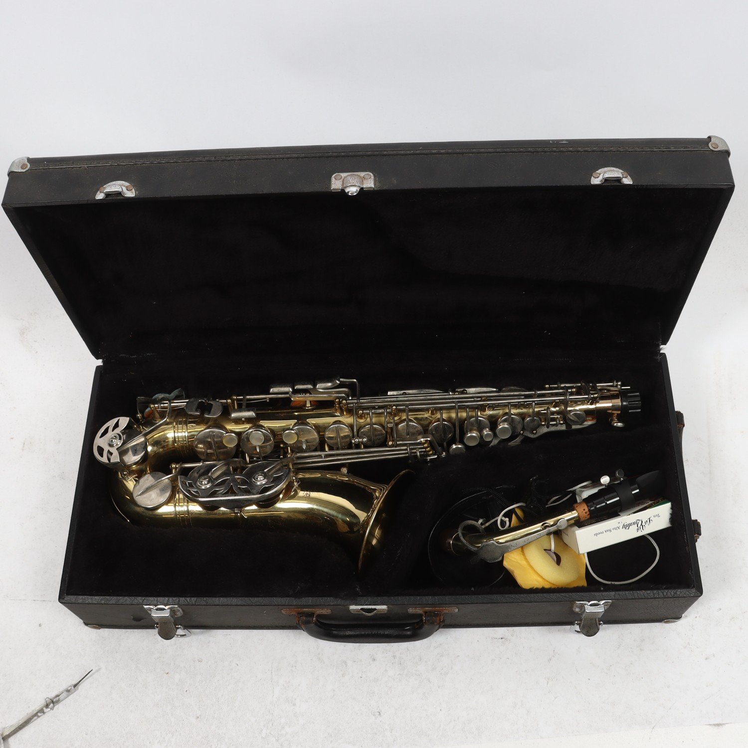 Saxofon. Endast avhämtning