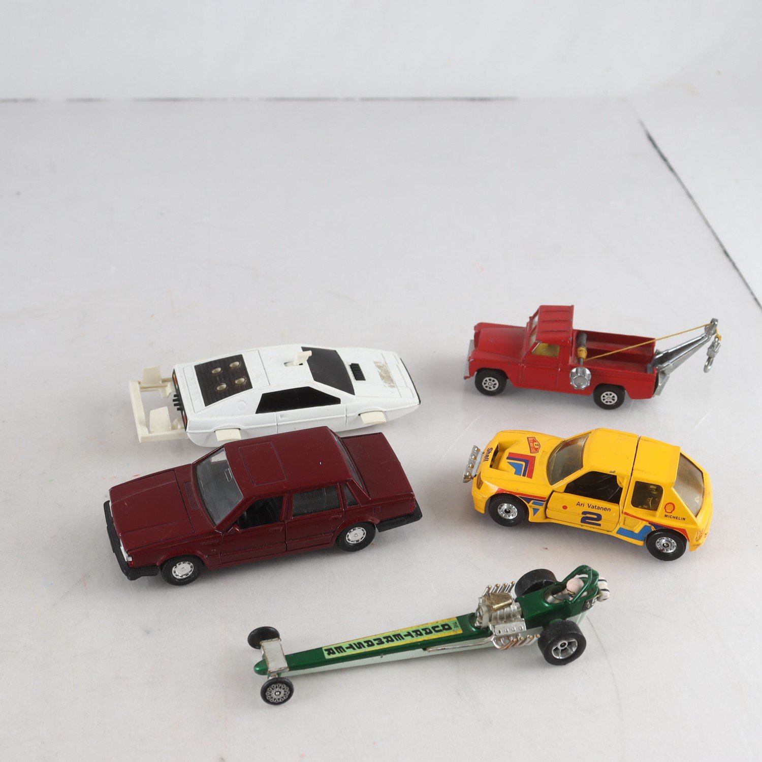 Bilar, Corgi, blandat 5st.