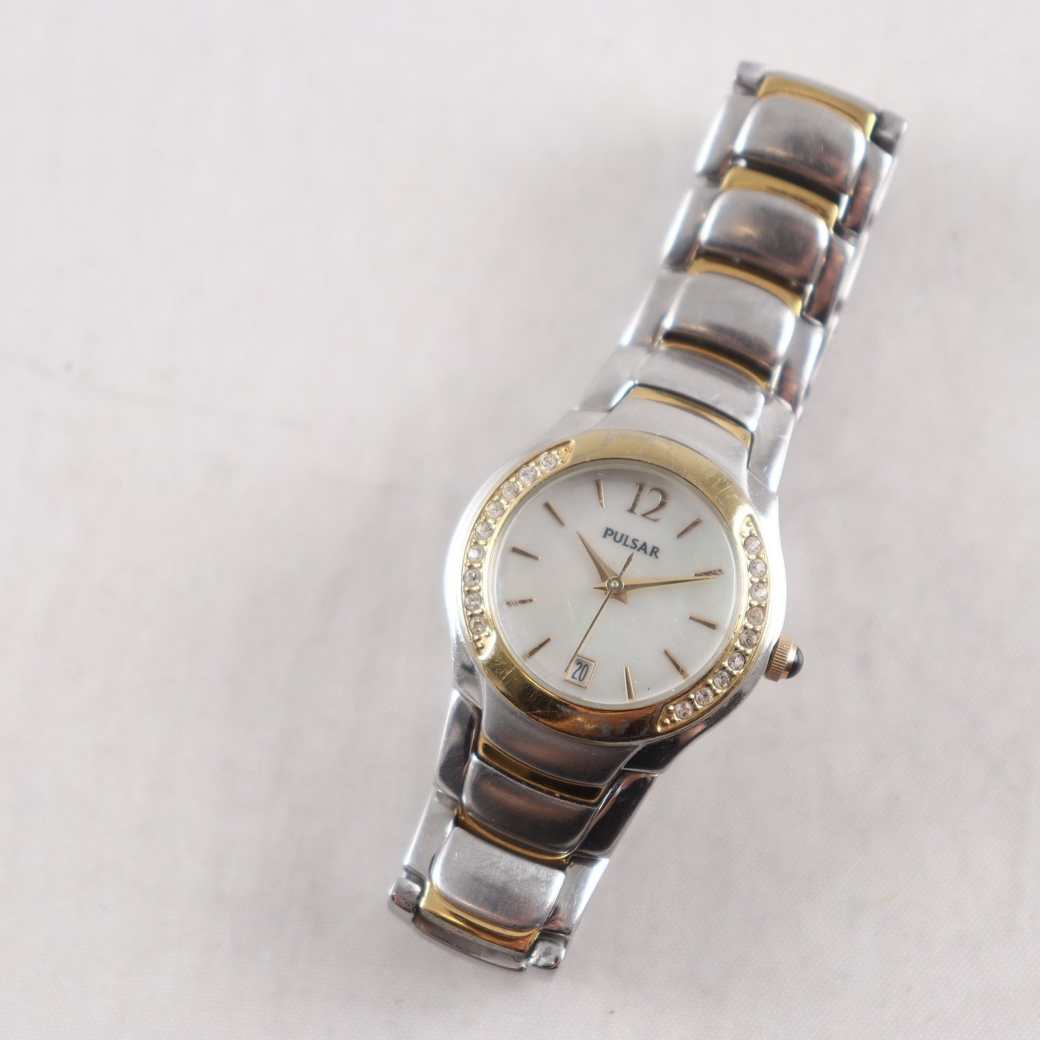 Armbandsur, stål, Pulsar, datum, quartz