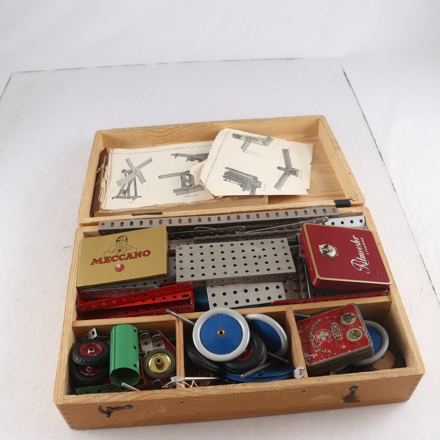 Byggsats, Meccano. Samfraktas ej.