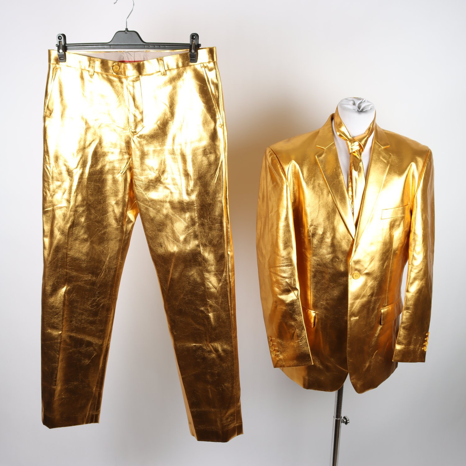 Kostym, Oppsuits, guld, med slips, stl. 54