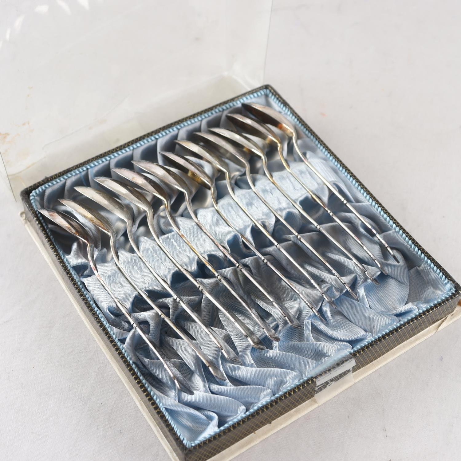 Teskedar, Silver, finska stämplar. stämplade: krona, 813, 12 cm