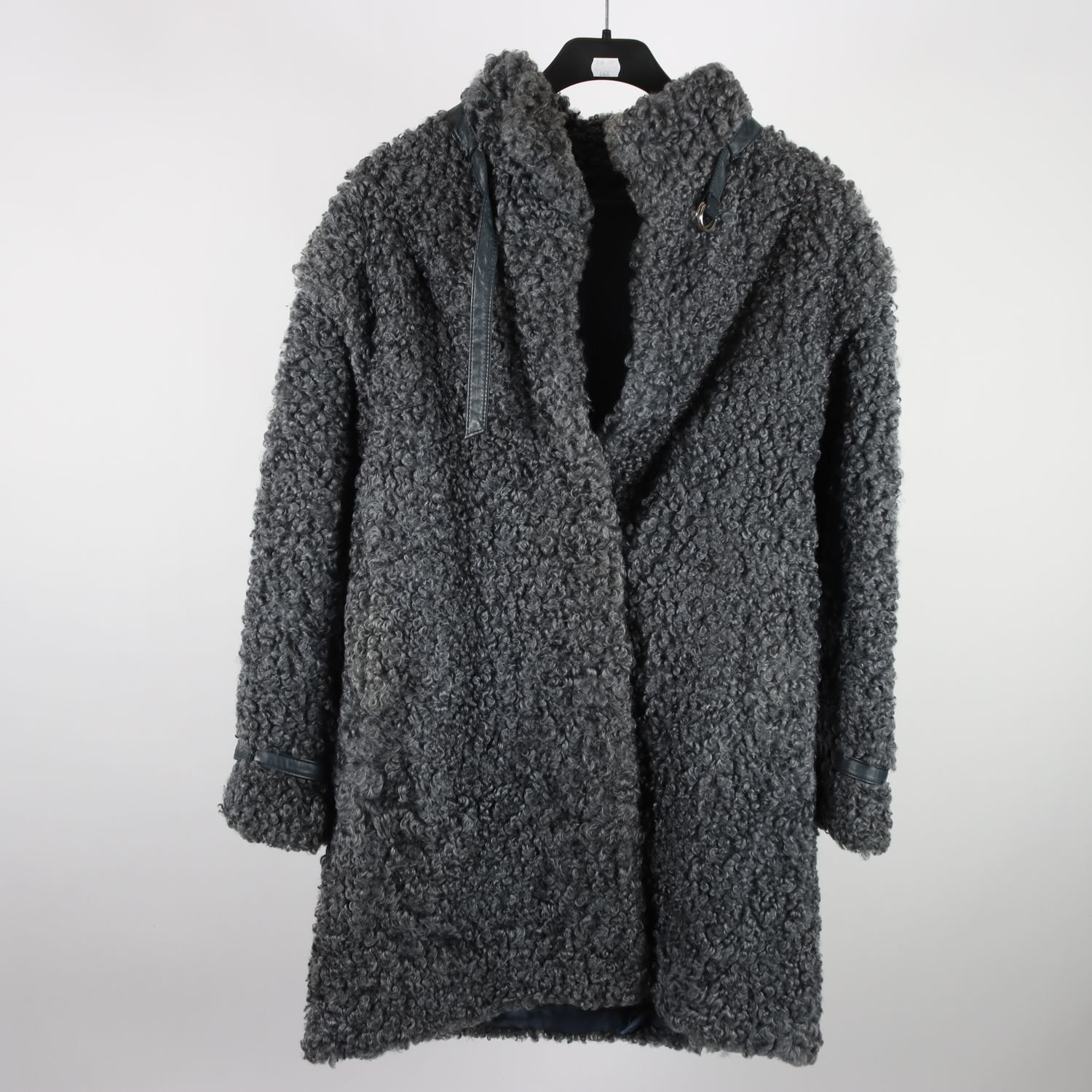 Fårskinnspäls, Pelle Viper, grå, stl. ca. S/M.