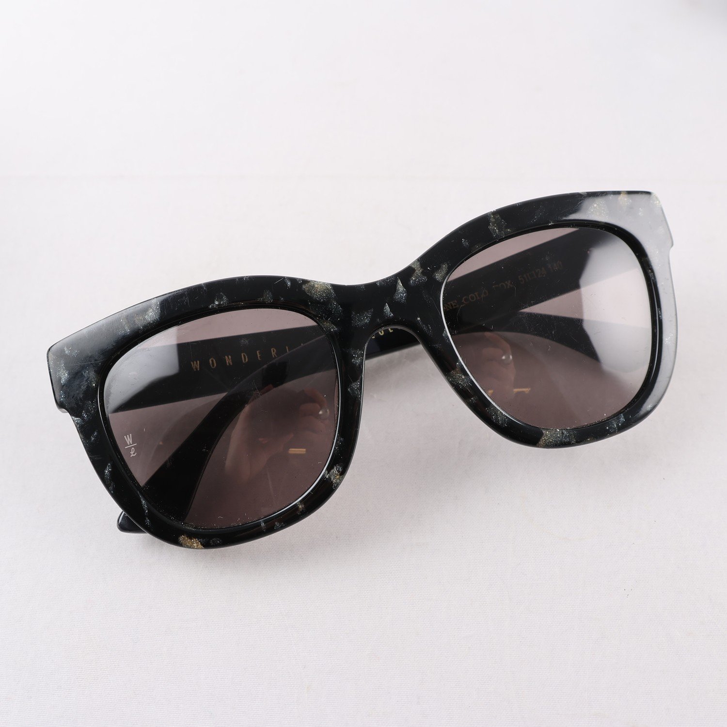 Solglasögon, Colony Wonderland