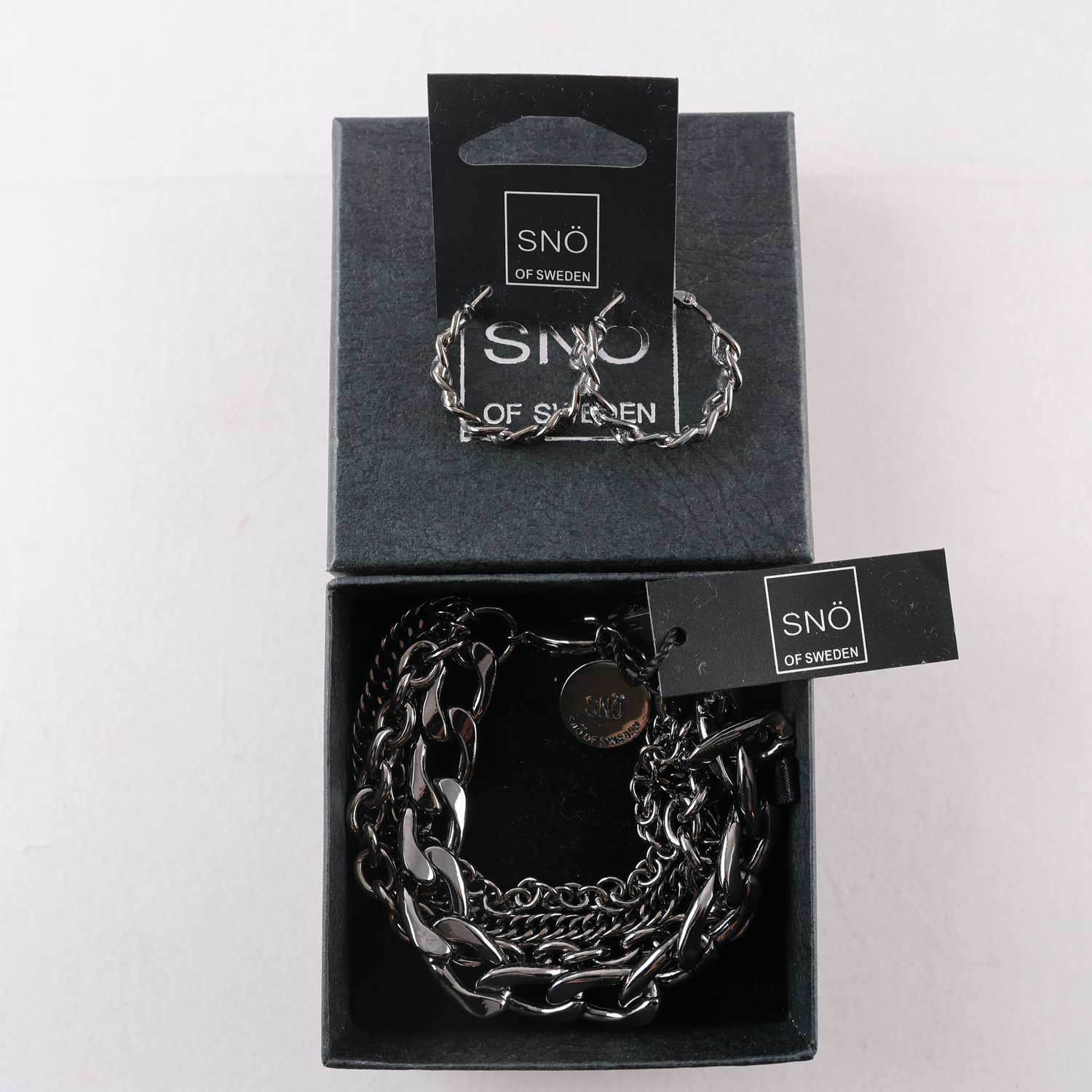 Armband, örhängen, länkar, svart metall, Snö of Sweden