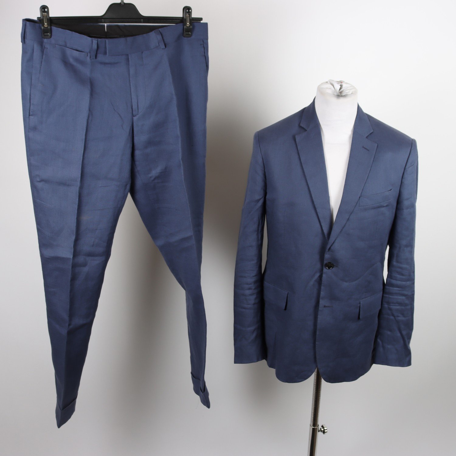 Kostym, J.Lindeberg, ljusblå, lin, stl. 52.