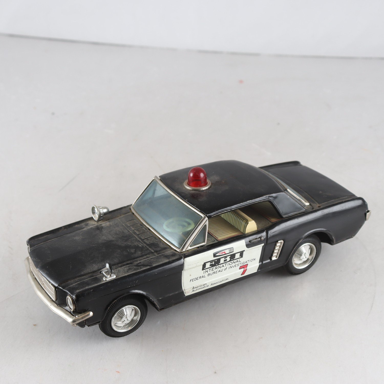 Plåtbil, Polisbil FBI, japan