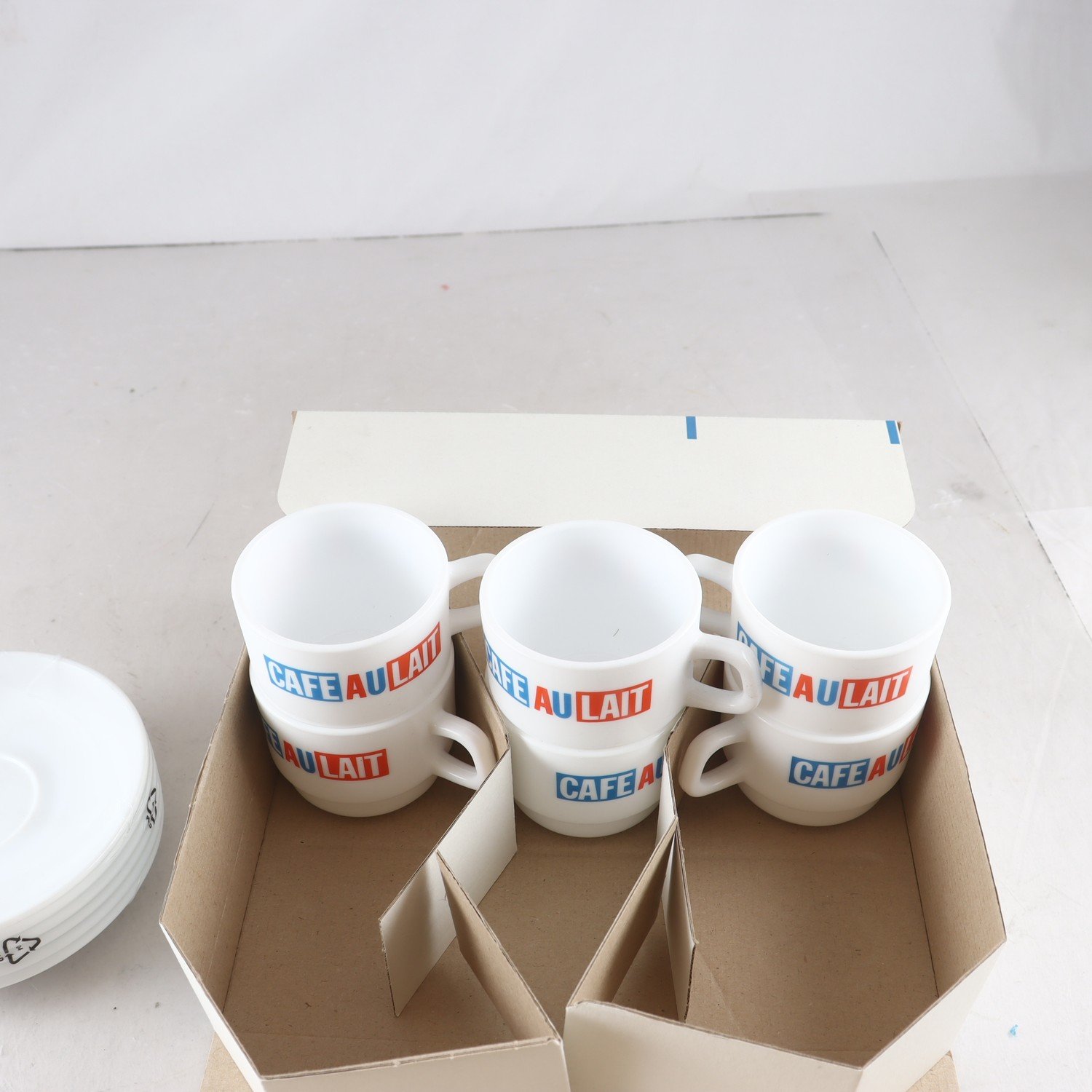 Koppar på fat, Café Au Latte, Arcopal, 6 st. Samfraktas ej.