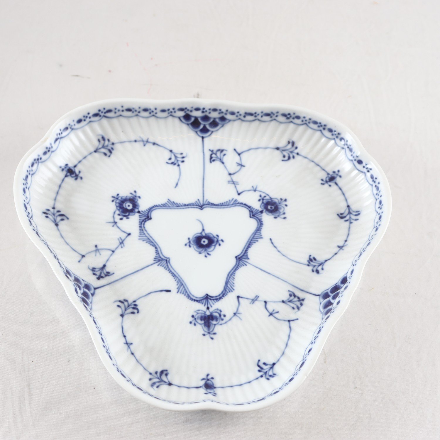 Fat, Musselmalet halvblond, Royal Copenhagen