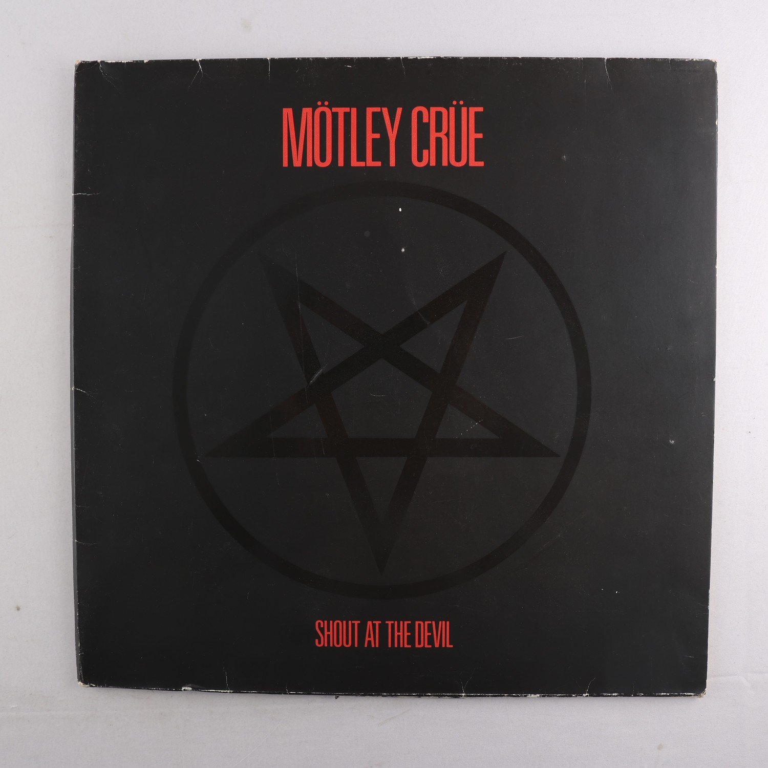 LP Mötley Crüe, Shout At The Devil