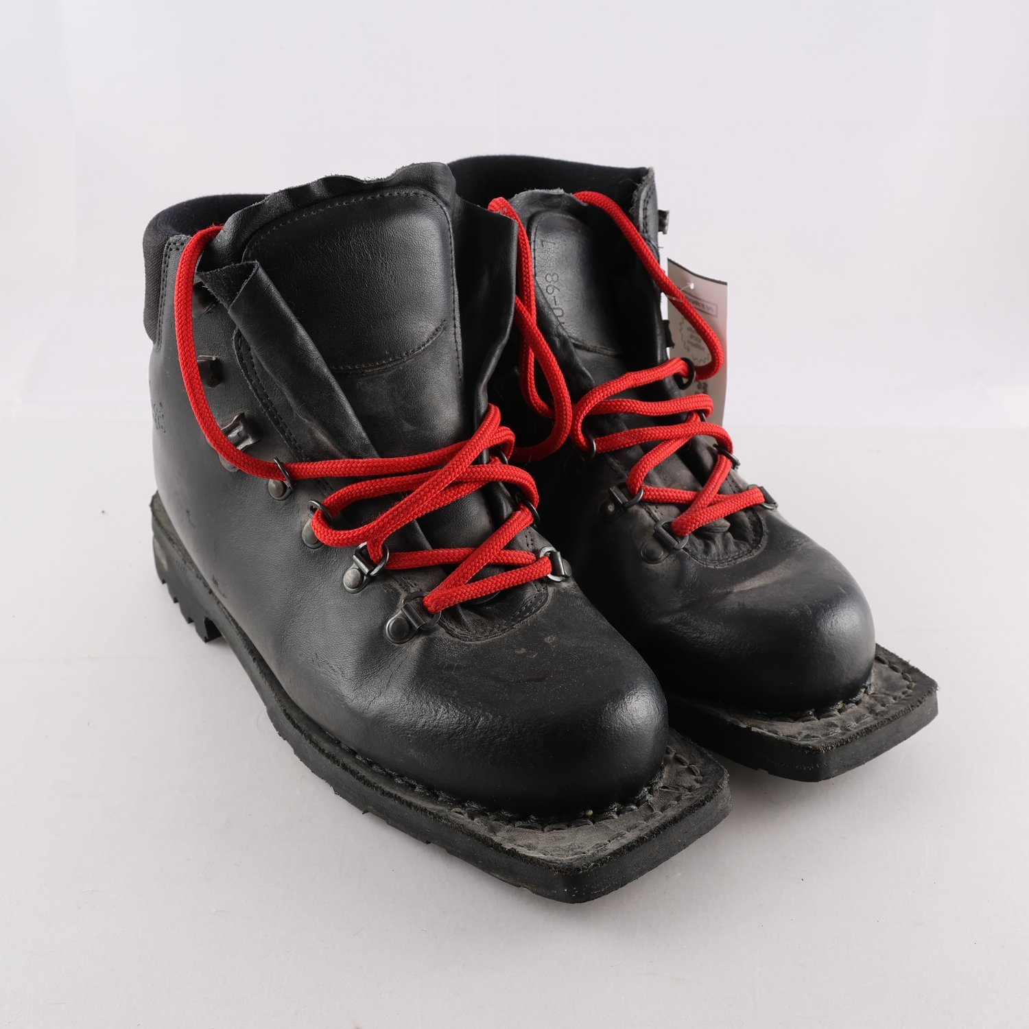 Friluftsskor/pjäxor, Lundhags, svart, skinn, stl. 41.