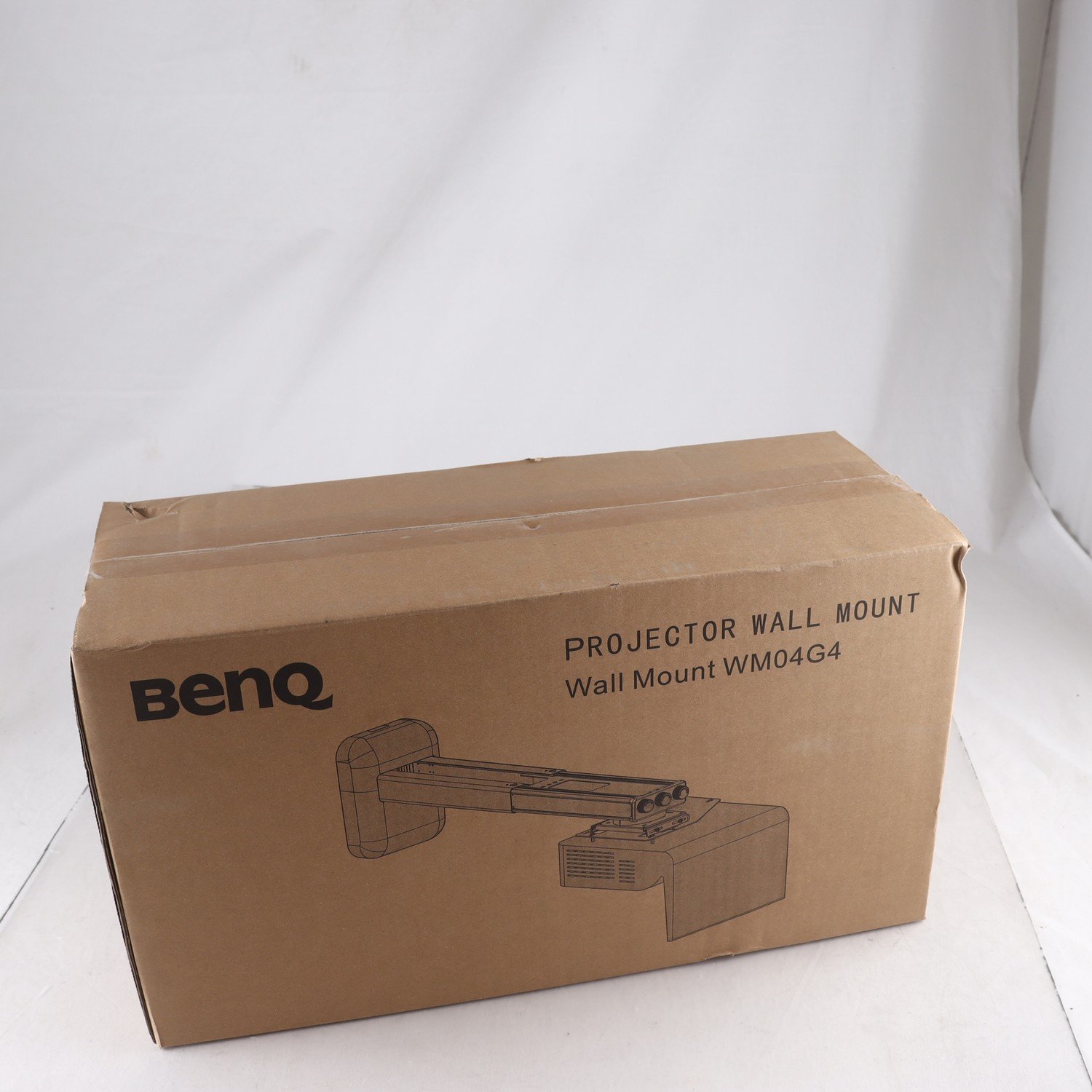 Väggfäste för projektor. Samfraktas ej.