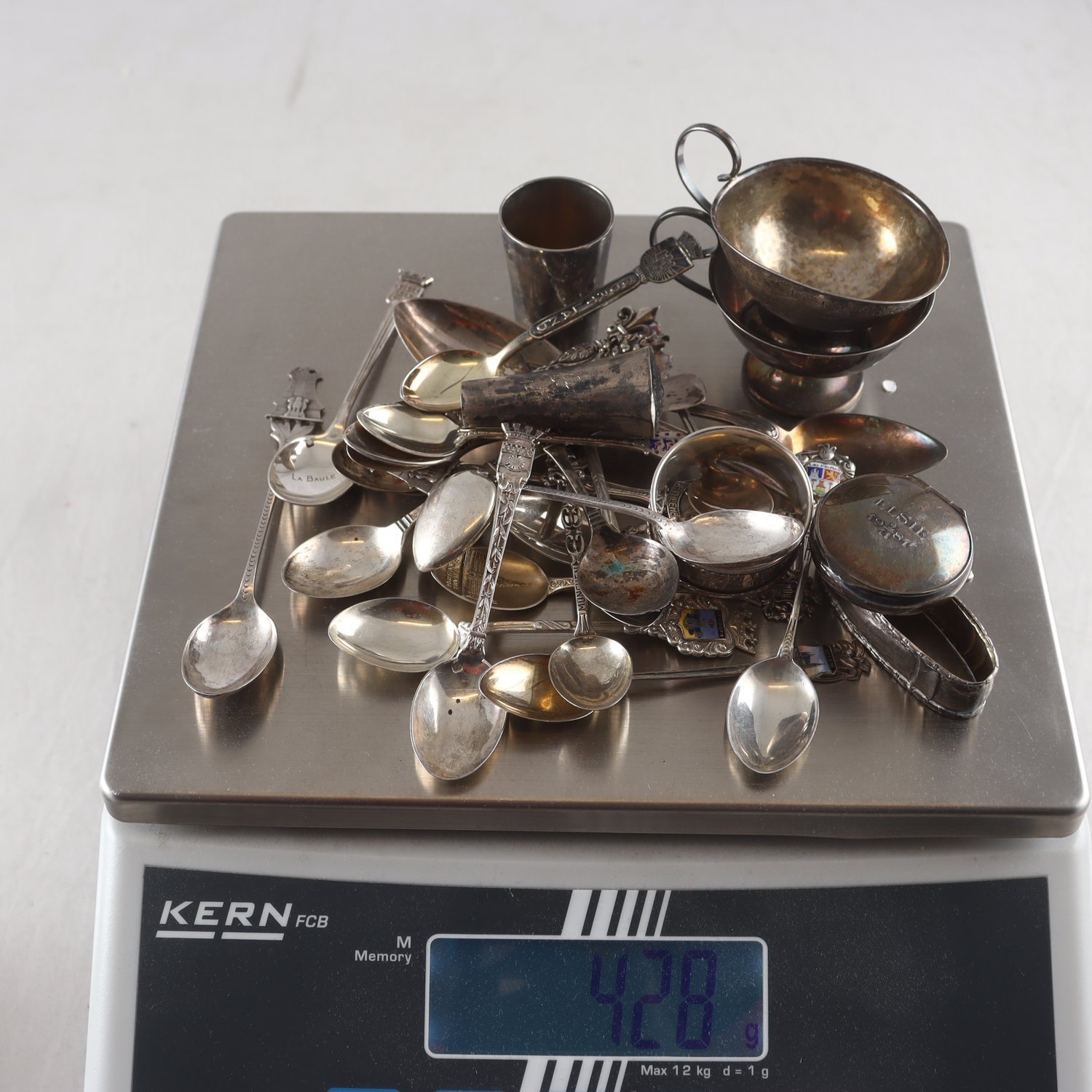 Skrotsilver, kattfot