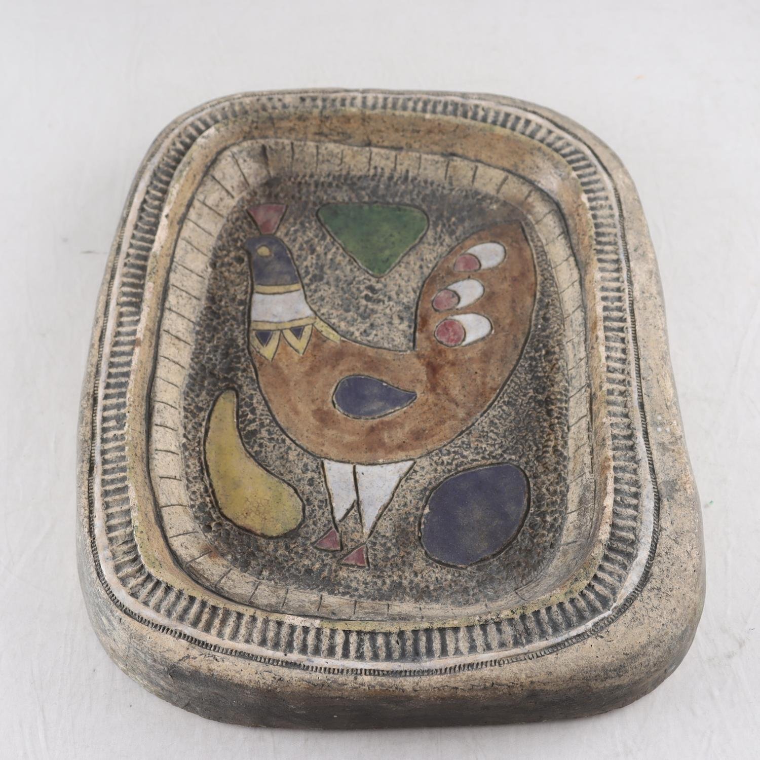 Väggrelief, keramik, Eva Hellbom. Samfraktas ej.