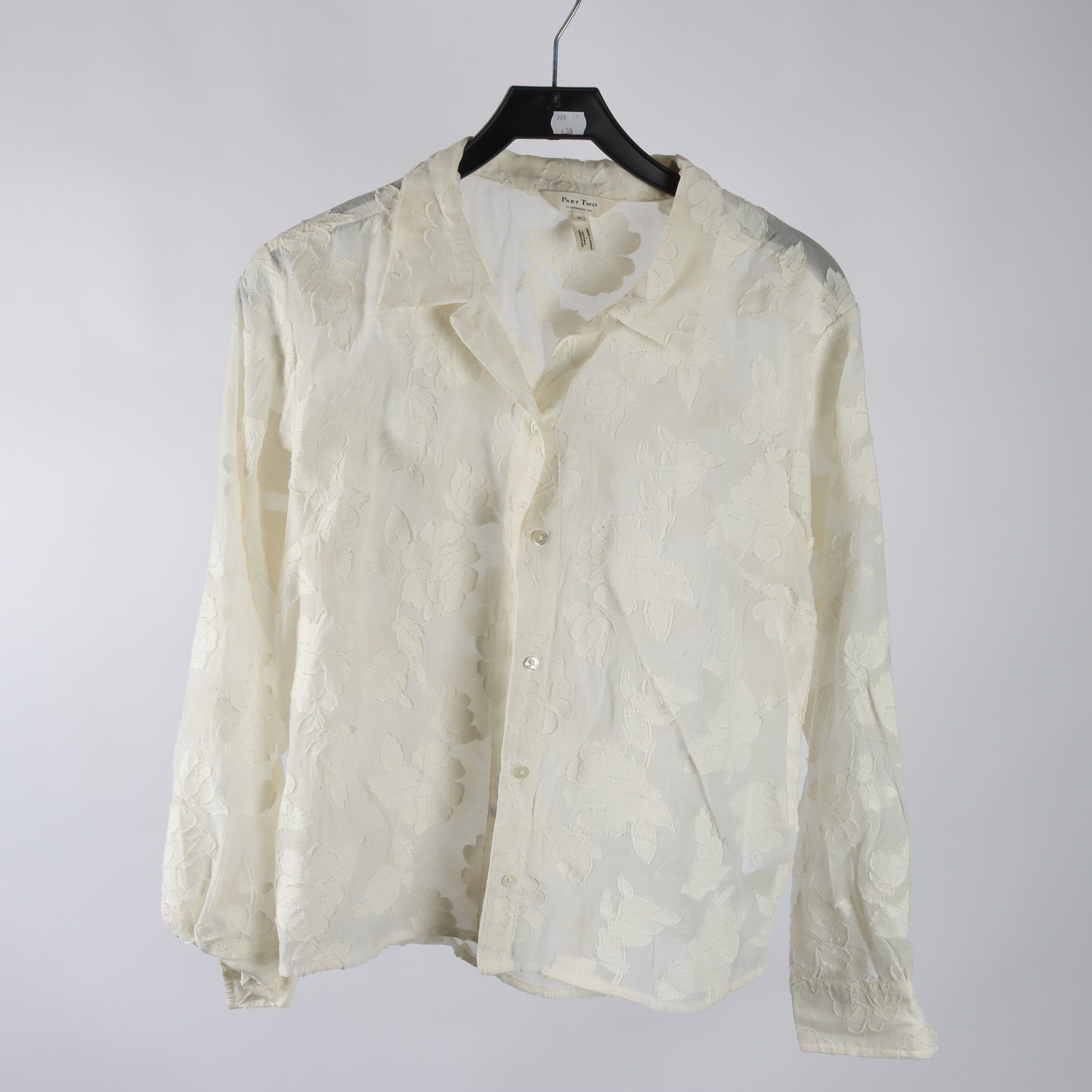 Blus, Part Two, blommig, vit, stl. 42.