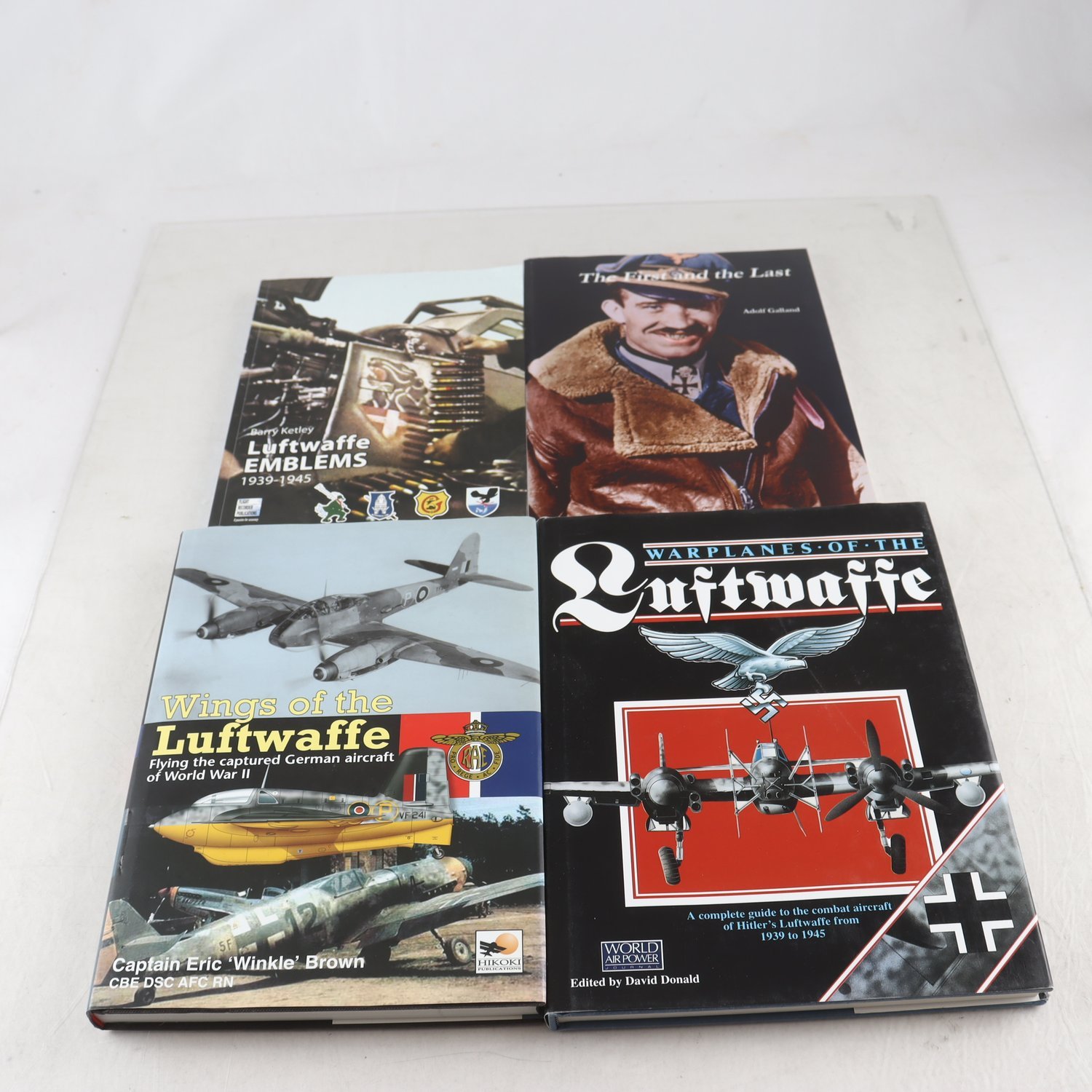 Bokpaket, Luftwaffe, 4 volymer