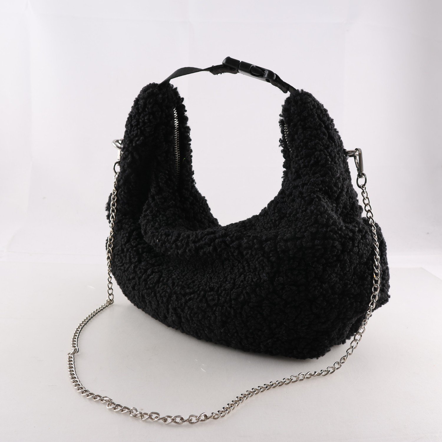 Väska. Nùnoo, svart