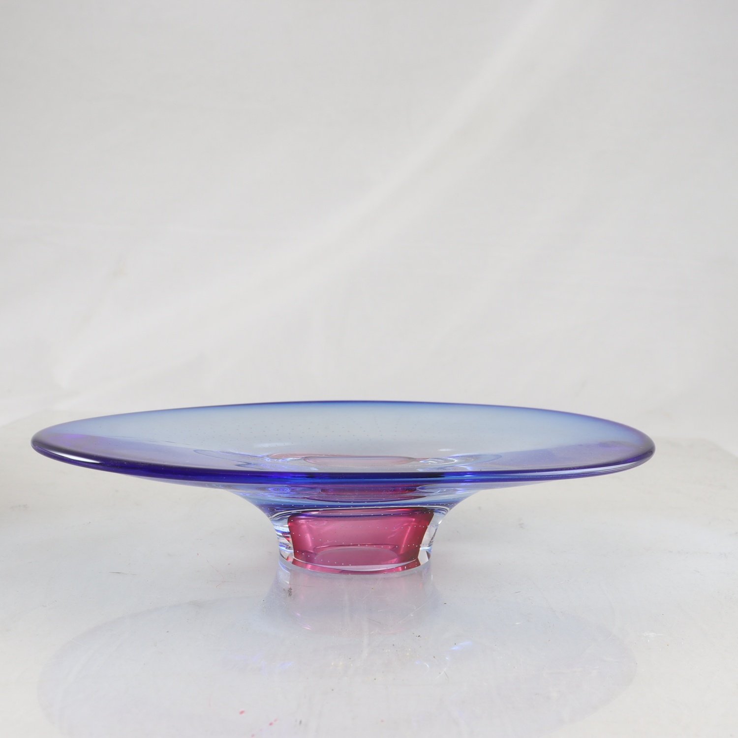 Skålfat, ”Bubble Bowl”, Göran Wärff, Kosta Boda. Samfraktas ej.