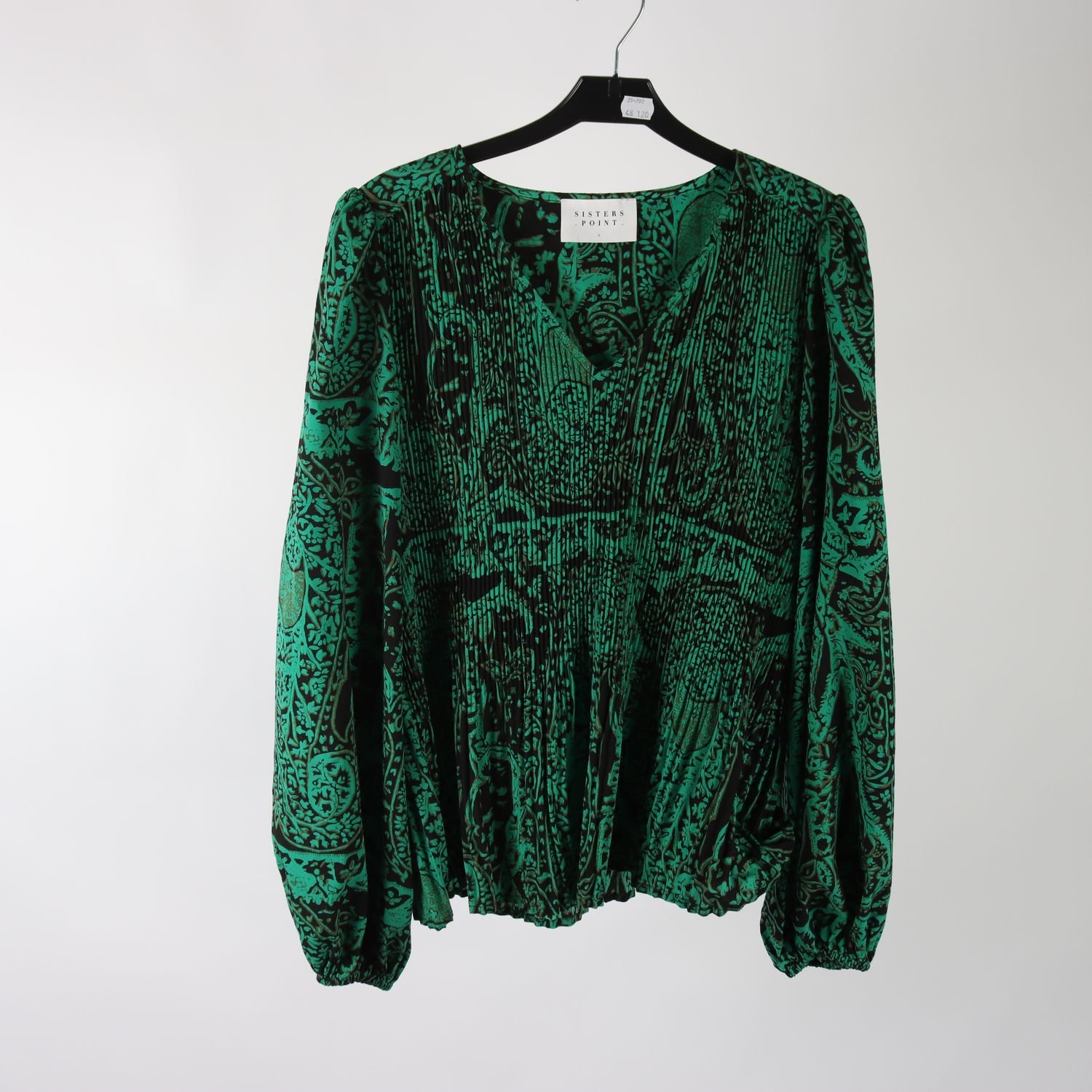 Blus, Sisters Point, stl. L