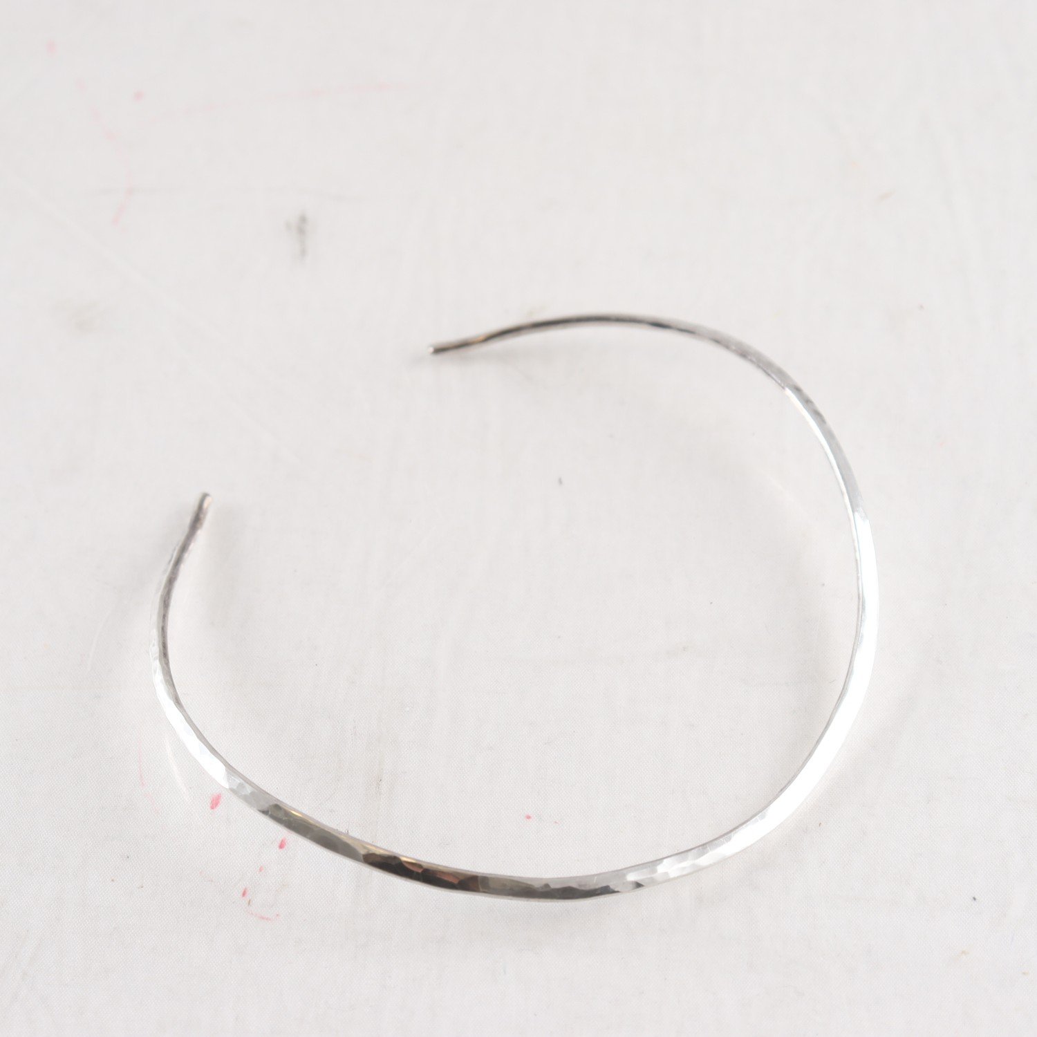 Halsband, halsring, silver 925, hamrad, vikt: 21,3 g