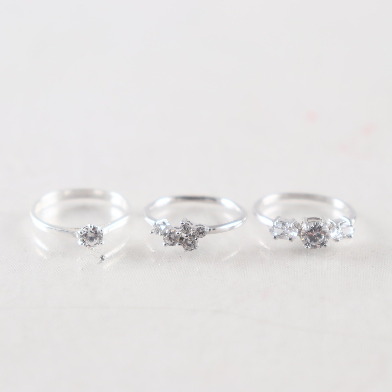 Ringar, silver, stenar. Brv: 3,8 g